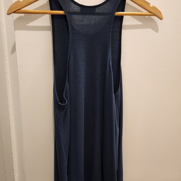 Aritzia/Wilfred Free Tank Top Medium - Picture 3 of 3